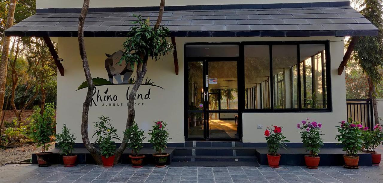 Rhino Land Jungle Lodge ソーラハ エクステリア 写真